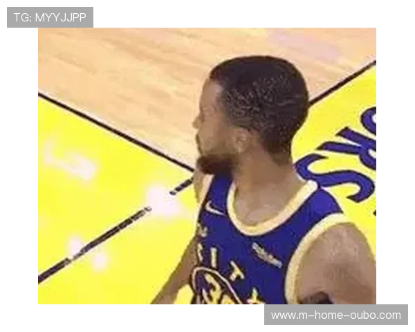 勇士战术调整破解灰熊命门 动态传切体系替代球星单打模式 勇士战术调整破解灰熊命门 动态传切体系替代球星单打模式